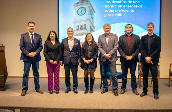 La UdeC y AGN reúnen a expertos para abordar la Transición Energética a nivel país y en la región 